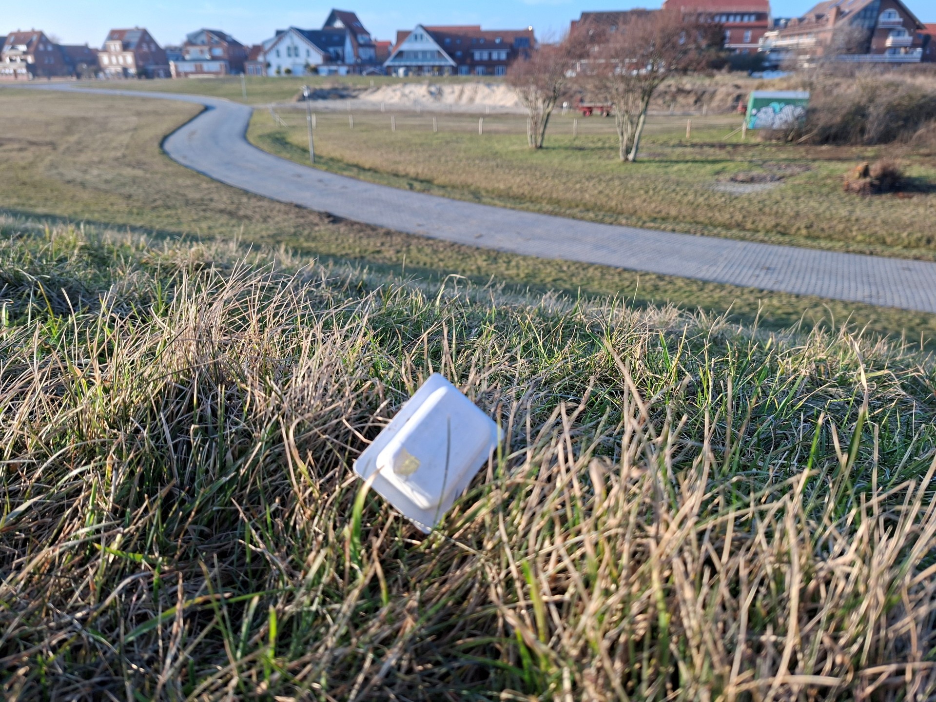 Plastikmüll in der Landschaft Plastikmüll in der Landschaft